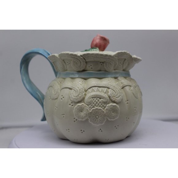 Fitz & Floyd - Victorian Lace Collection Teapot - Hydrangea & Roses - Picture 4 of 7